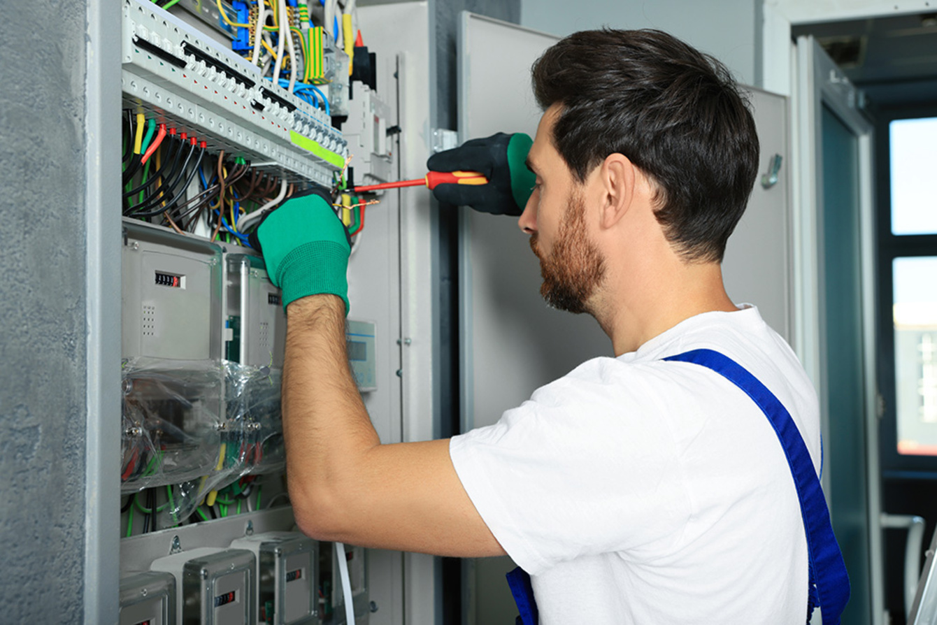 Nieder&shy;spannungs&shy;anlagen bei Indukto Elektrotechnik in Dachau